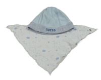 2Set - Světlemodro/modro/bílá čapica s logom GUESS + bílý šátek/slinták s obláčky a měsíci