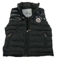 Černá šusťáková zateplená vesta s logem - Moncler 
