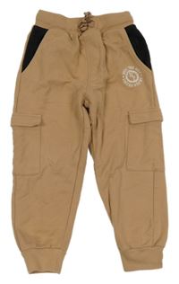 Béžovo-čierne cargo tepláky s výšivkou Sinsay