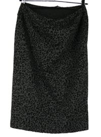 Dámska čierno-sivá vzorovaná midi sukňa Debenhams