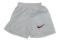 Biele športové funkčné kraťasy s logom Nike