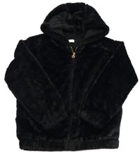 Černá kožešinová bunda s kapucí F&F