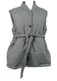 Dámská černo-bílá kostkovaná zateplená vesta s páskem In The Style