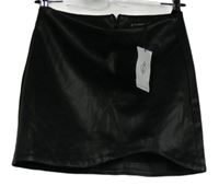 Nové - Dámska čierna koženková minisukňa Stradivarius