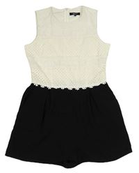 Bielo-čierny kraťasový overal s čipkou a kvetmi New Look