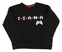 Čierna mikina s nápisom a ovladačem - Tiana George