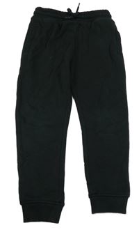 Čierne slim tepláky Next