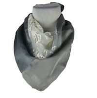 Dámský šedo-smetanový saténovo/šifonový šátek s kvetmi Street One