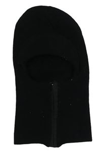 Černá pletená kukla s kšiltem