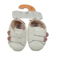 Nové - bílé koženkové capáčky Primark