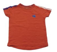 Červené tričko s traktorem Next