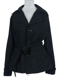 Dámsky čierny šušťákový krátky kabát s opaskom Vero Moda