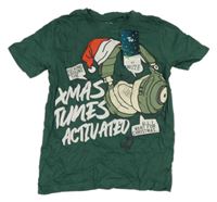 Nové- Tmavozelené tričko s nápisem a sluchátky Tu