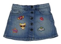 Modrá rifľová sukňa s nášivkami