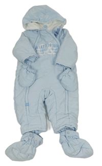 Světlemodrá šusťáková zimní kombinéza s nápisem a kapucí + rukavice + capáčky Chicco