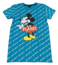 Svetlomodré tričko s nápismi a Mickeym