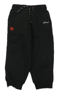 Černé teplé tepláky s nápisem a kostkovaným pruhem RIVER ISLAND