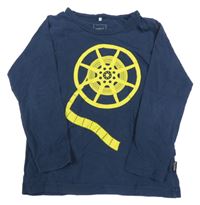Tmavomodré tričko s potlačou name it.