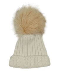 Bílá pletená čepice s bambulí 