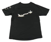 Čierne športové tričko s nápisom