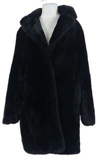 Dámsky čierny kožušinový kabát New Look