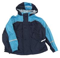 Tmavomodro-modrá šusťáková nepromokavá bunda s číslem a hokejkami a odepínací kapucí Impidimpi