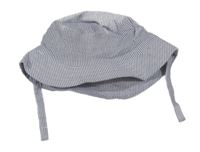 Bílo-tmavomodrý pruhovaný klobouk F&F