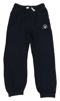 Tmavomodré tepláky s logom Soulcal&Co