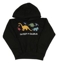 Čierna mikina s dinosaurami a kapucňou