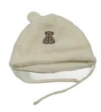 Smotanová chlpatá čapica s medvedíkom