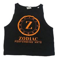 Čierny crop top s nápisom