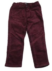 Tmavovínové manšestráky Next