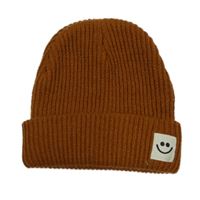 Hnědá žebrovaná čepice se smajlíkem 