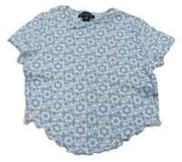 Bielo-modré crop tričko s kvetmi a srdiečkami New Look