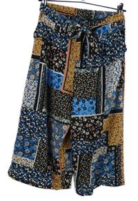 Dámske čierno-farebné vzorované culottes nohavice s opaskom Boohoo