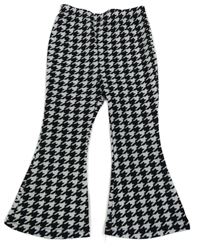 Čierno-biele vzorované flare legíny Shein