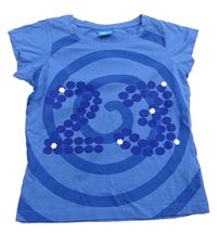 Světlemodro-modré vzorované tričko s číslom Alive