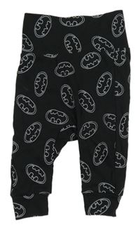 Čierne tepláky so znaky Batmana H&M
