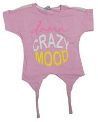 Ružový crop top s nápisom a vázáním