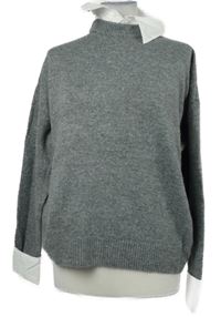 Dámsky sivý sveter s halenkovou vsadkou