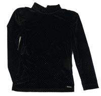 Čierne bodkovaná é zamatové tričko