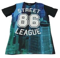 Modro-zeleno-černé síťované tričko s mrakodrapy a číslem Yigga