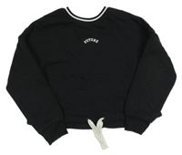 Čierna crop mikina s nápisom M&S