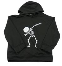 Čierna mikina s kostlivce a kapucňou