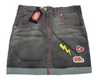 Nové - Sivá ľahká rifľová sukňa s nášivkami