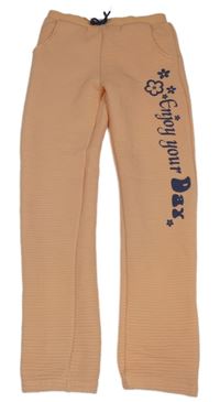 Korálové žebrované tepláky s nápisem kids