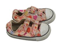 Růžové tenisky se srdíčky Converse vel. 22