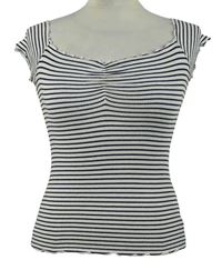 Dámské bílo-černé žebrované crop tričko Hollister 