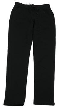 Čierne 3D vzorované teplákové nohavice WE