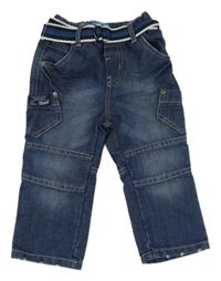 Modré rifle s kapsami a páskem Rebel